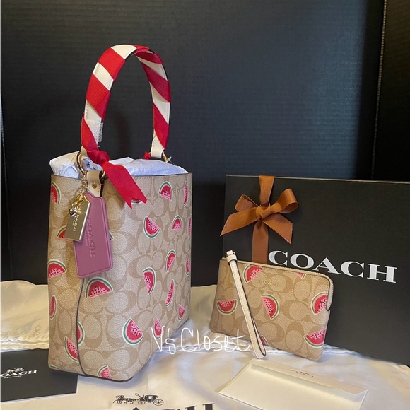 ❤️SOLD❤️❤️❤️Coach Town Bucket Bag Set - Picture 6 of 13